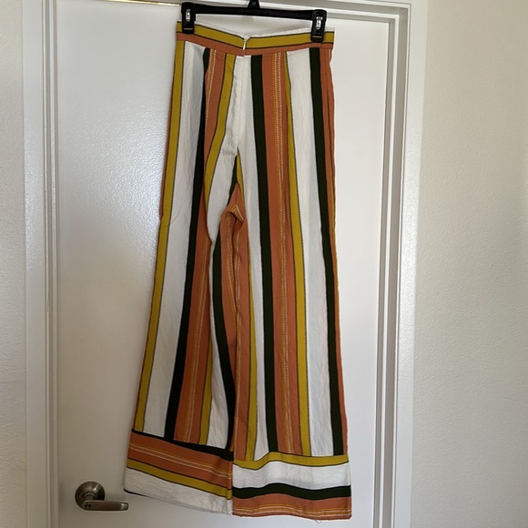 Gorgeous top and pants set - Picture 4 of 4